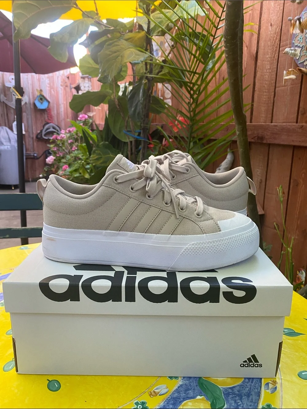 ADIDAS BRAVADA 2.0 PLATFORM skateboard lace up sneakers! Size 9.5 - Picture 10 of 10